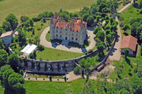 Chateau Moncassin